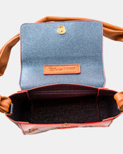 Load image into Gallery viewer, Disney Snow White Pop Vintage Crossbody