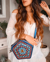 Load image into Gallery viewer, Harry Potter Chocolate Frog Crossbody